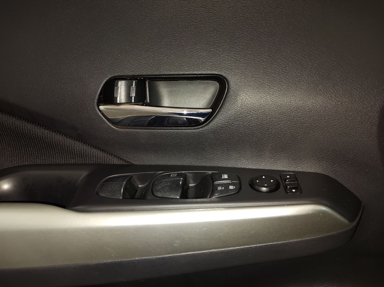 2021 Nissan KICKS ADVANCE 1.6 LTS MT 21