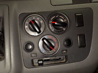 2021 Nissan URVAN PANEL 4 VENTANAS AMPLIA PAQ. SEG TM 21