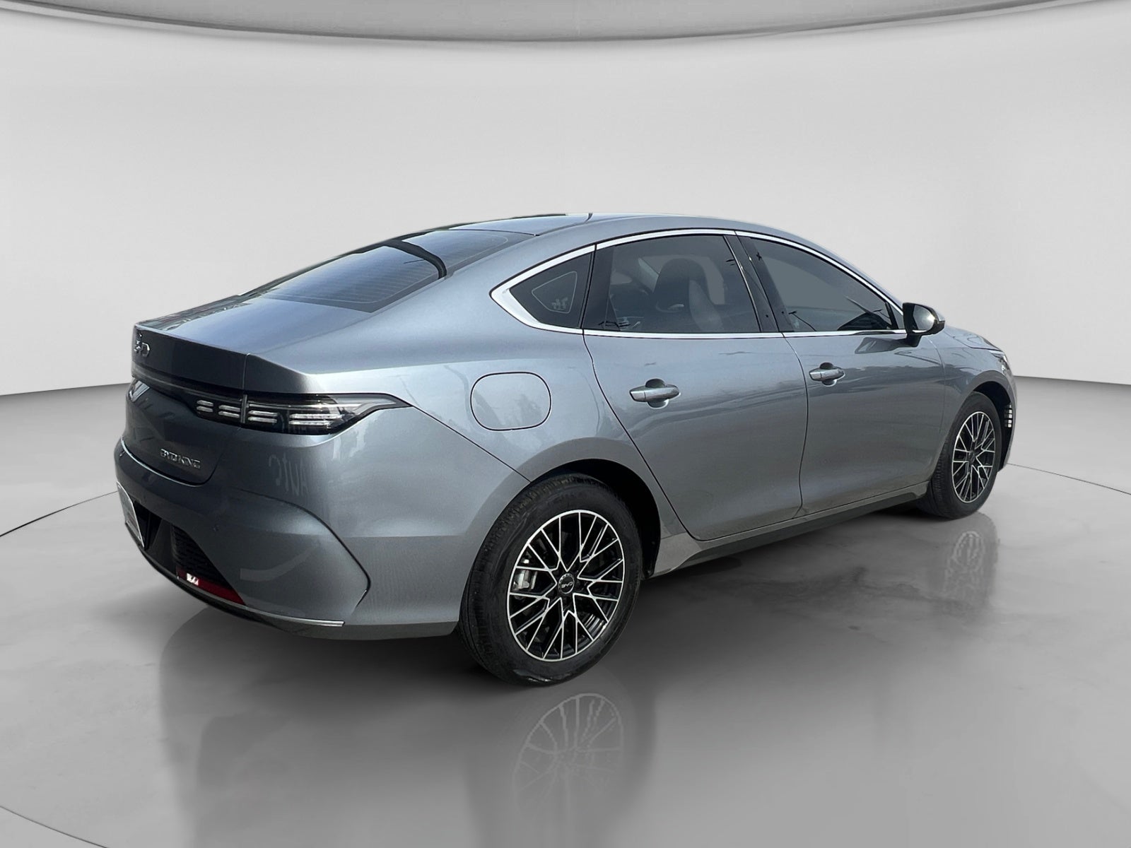 2026 BYD KING DM-i SEDAN DM-I 1.5L FWD 55KM