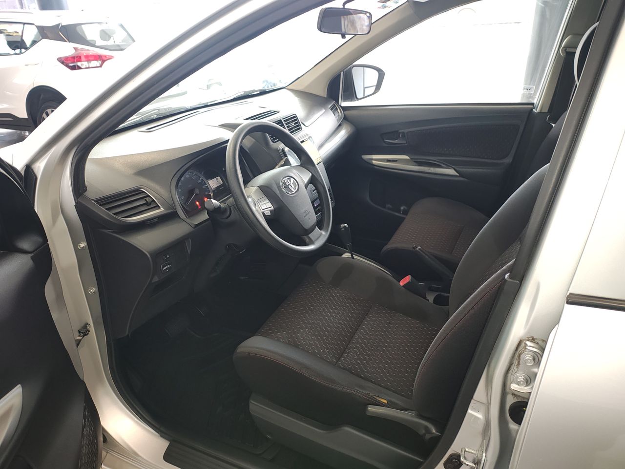 2020 Toyota AVANZA LE AT