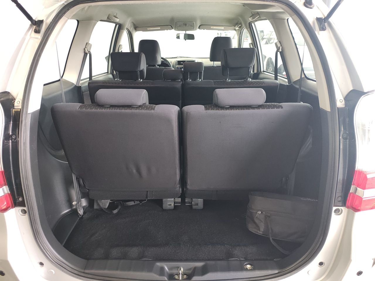 2020 Toyota AVANZA LE AT