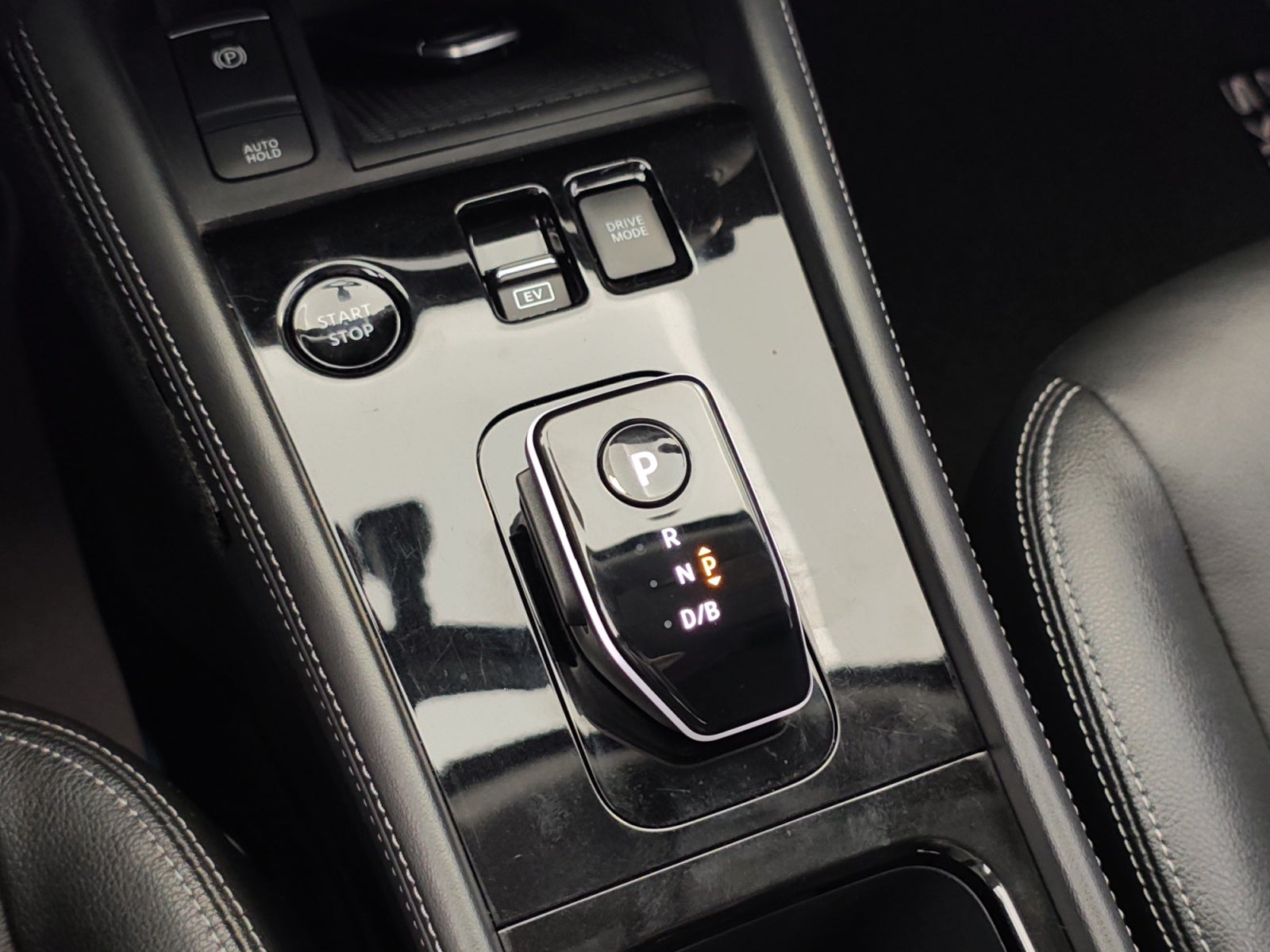 2024 Nissan KICKS EXCLUSIVE E-POWER 24