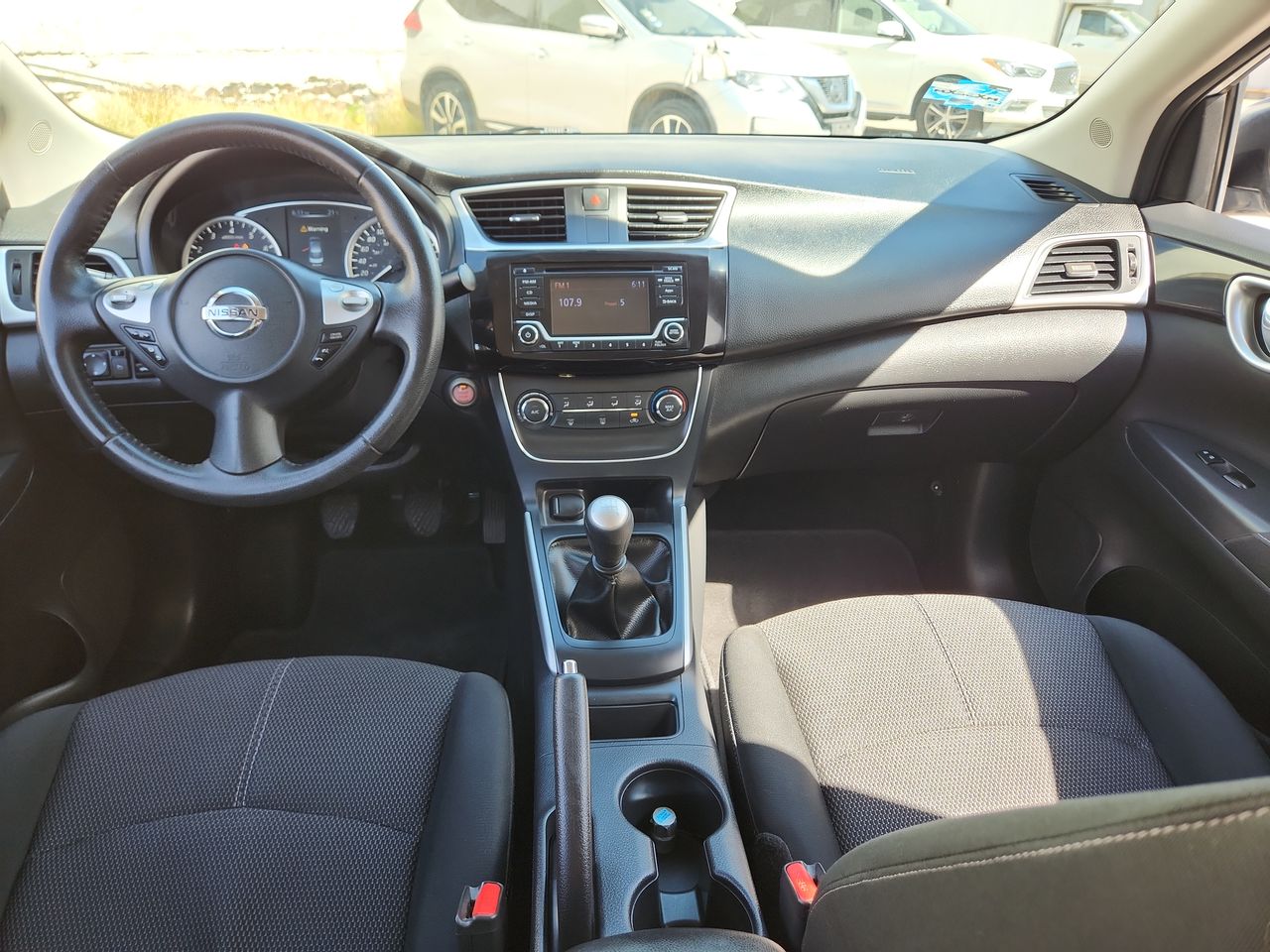 2018 Nissan SENTRA ADVANCE MT