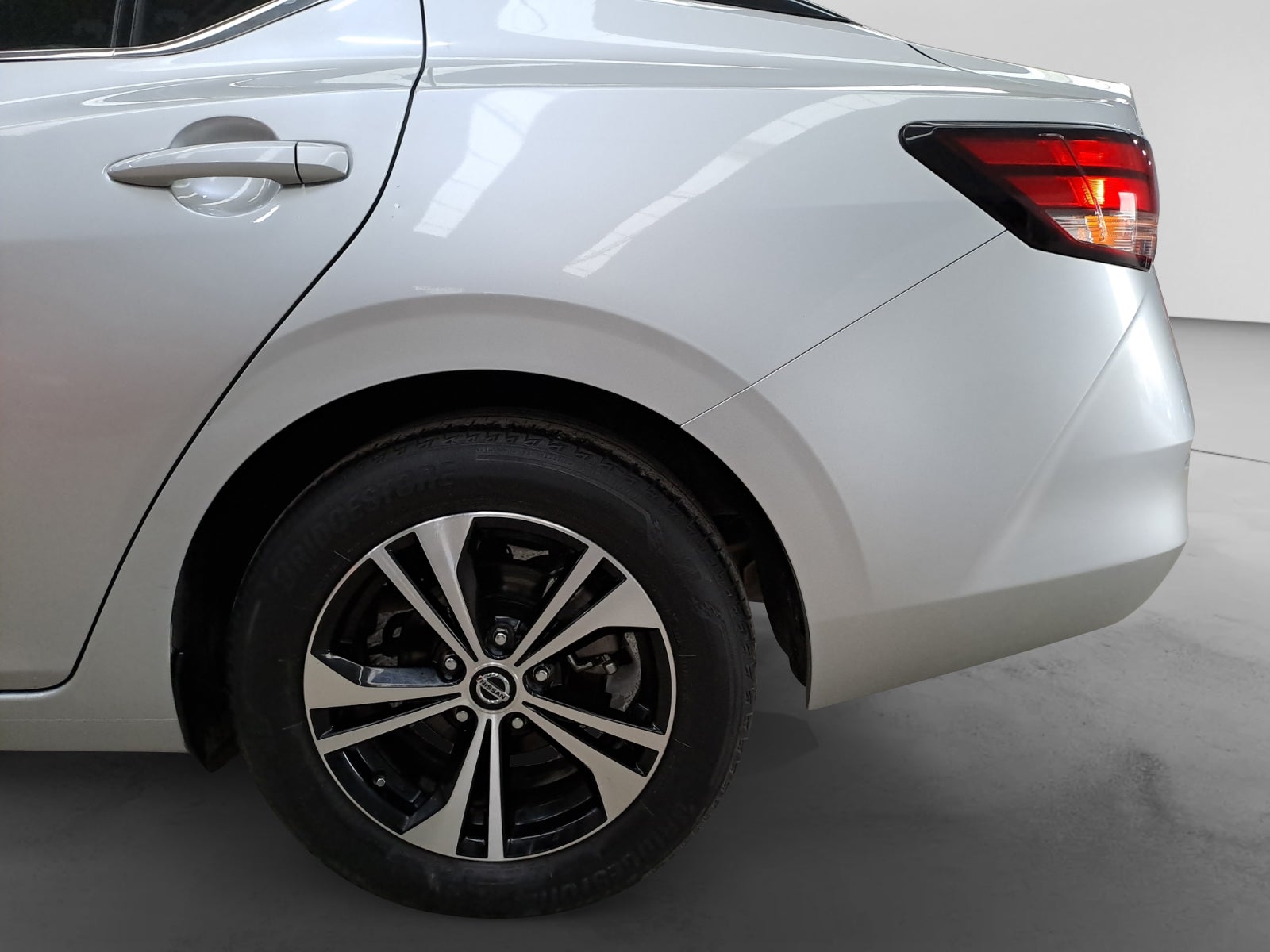 2023 Nissan SENTRA ADVANCE CVT 23
