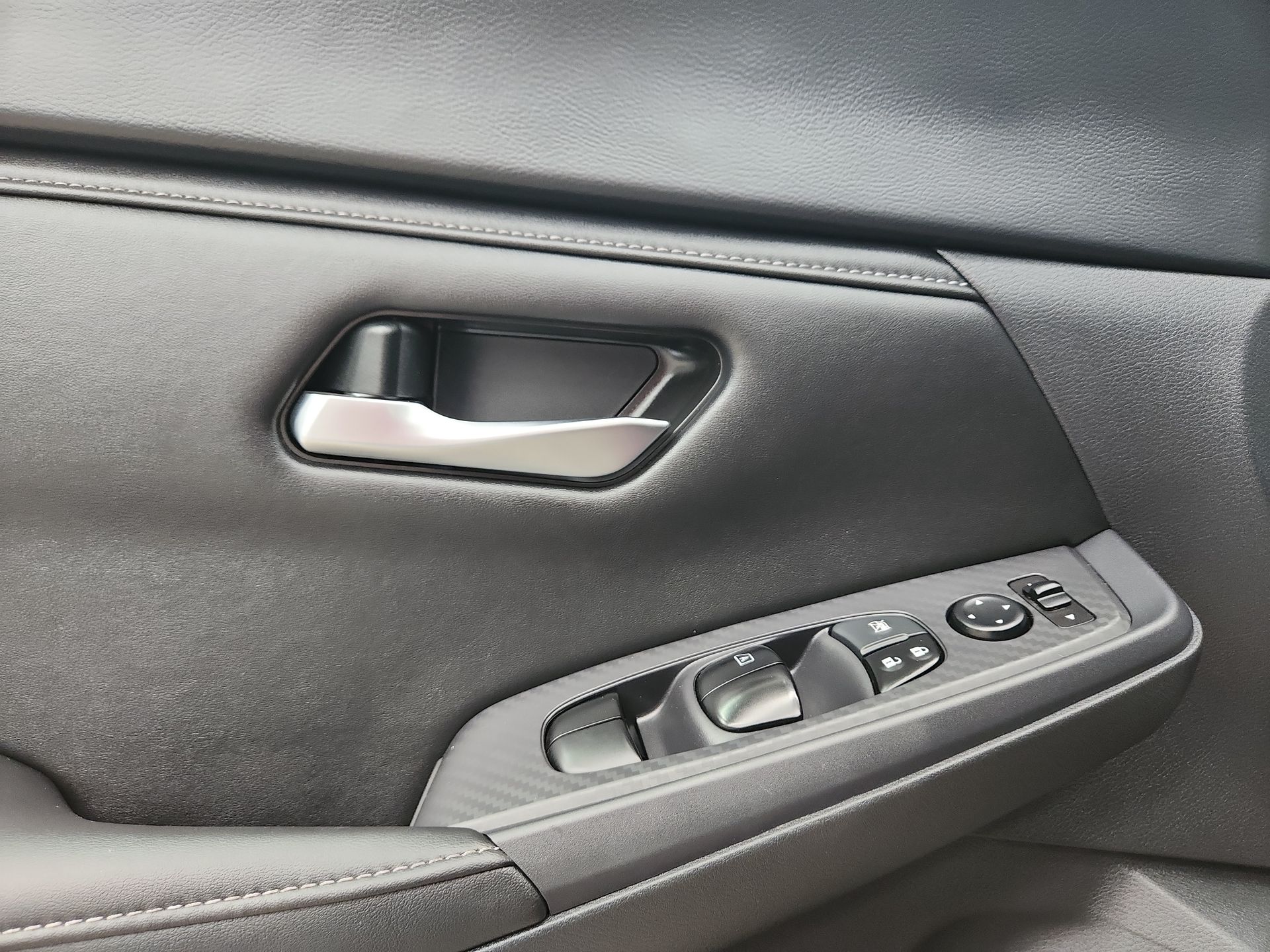 2023 Nissan SENTRA ADVANCE CVT 23