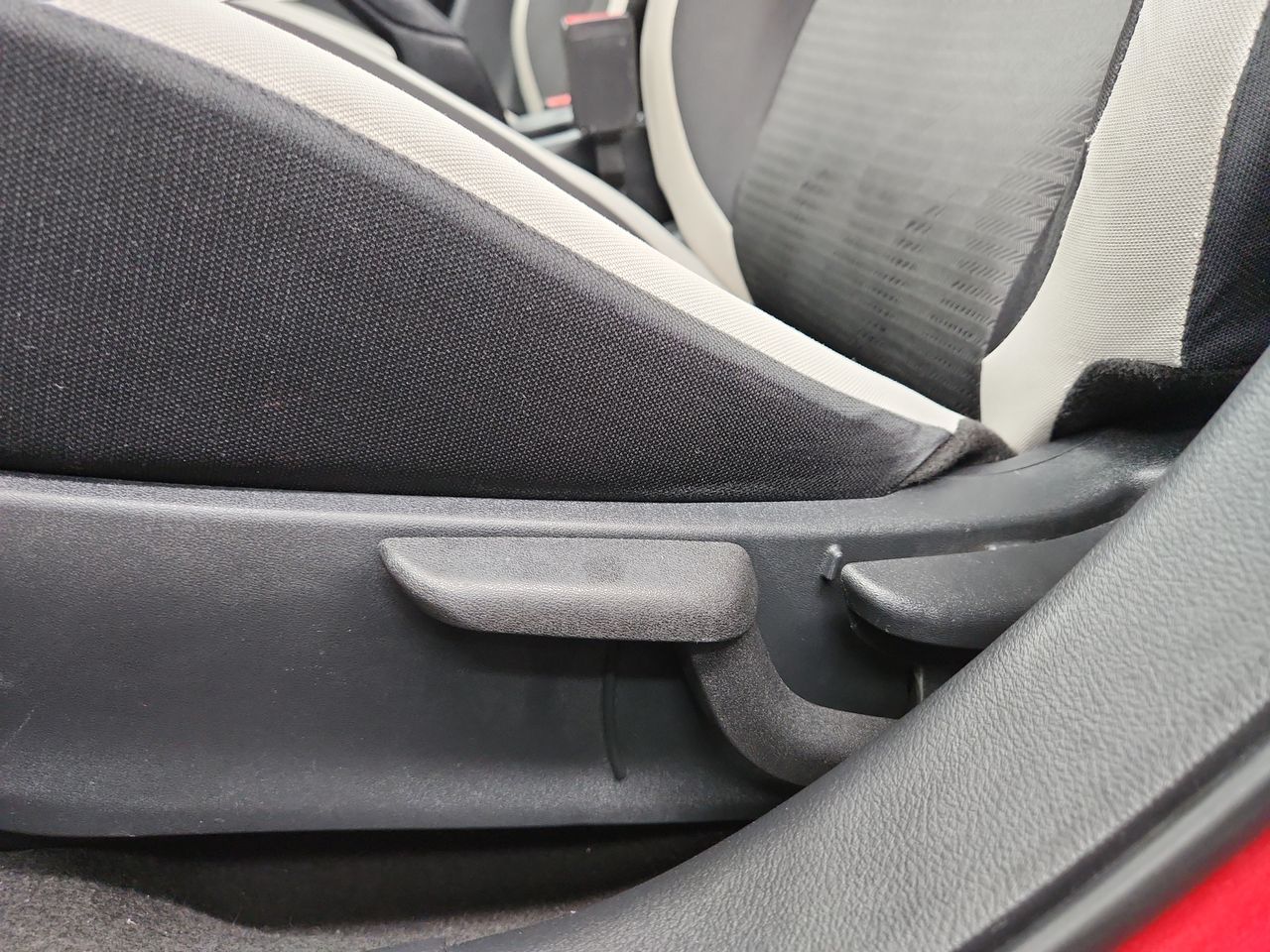 2022 Nissan VERSA ADVANCE CVT 22