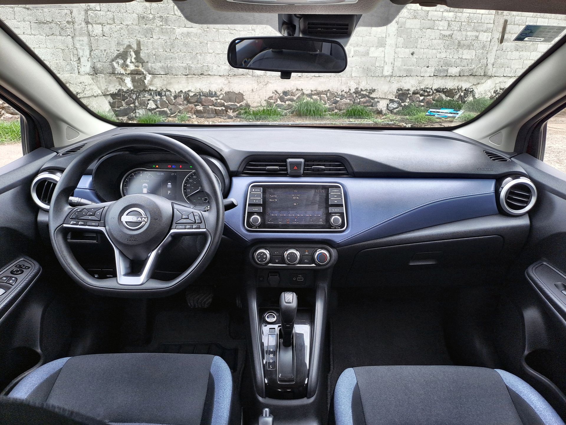 2023 Nissan VERSA ADVANCE CVT 23