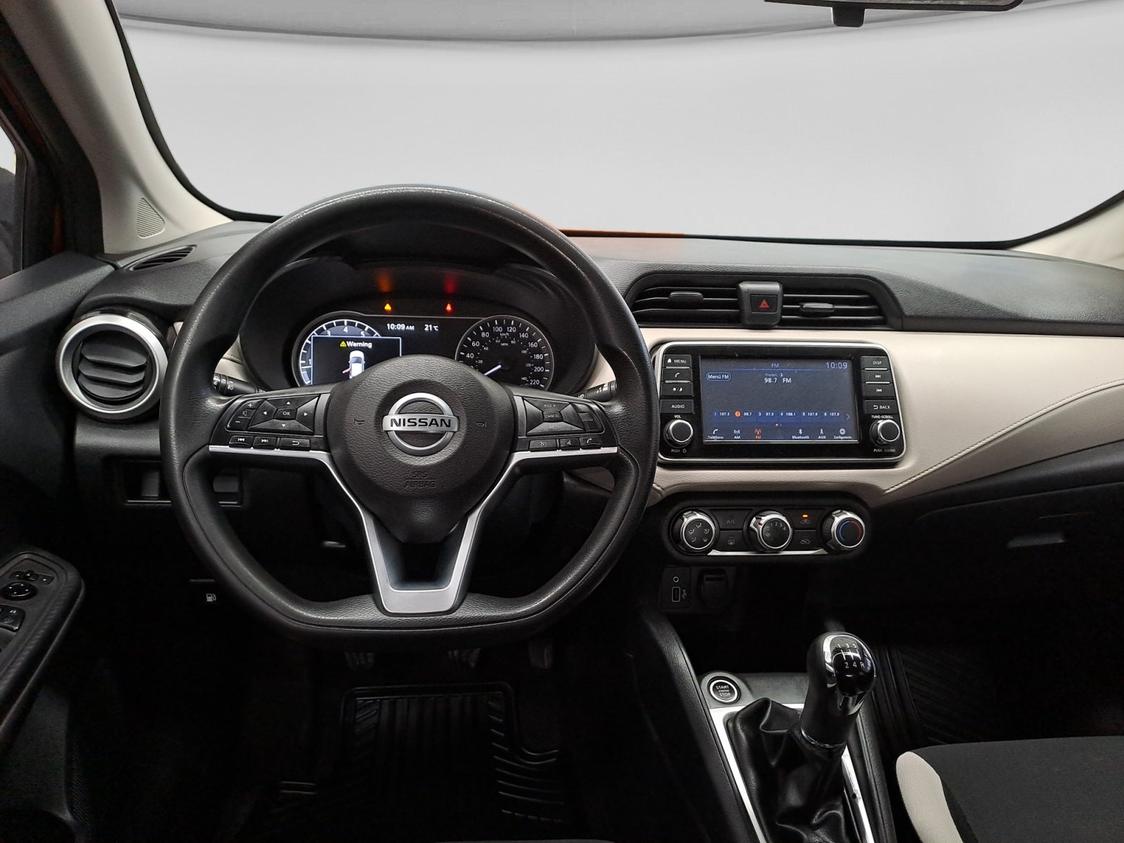 2022 Nissan VERSA ADVANCE MT 22