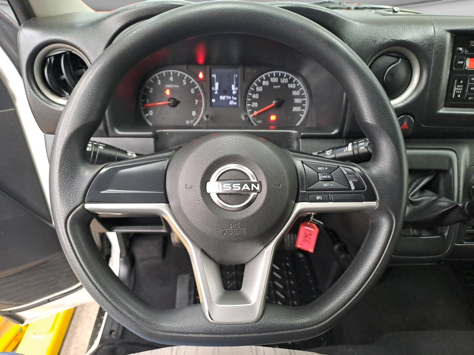 2024 Nissan URVAN 14 PASAJEROS AMPLIA AA 24
