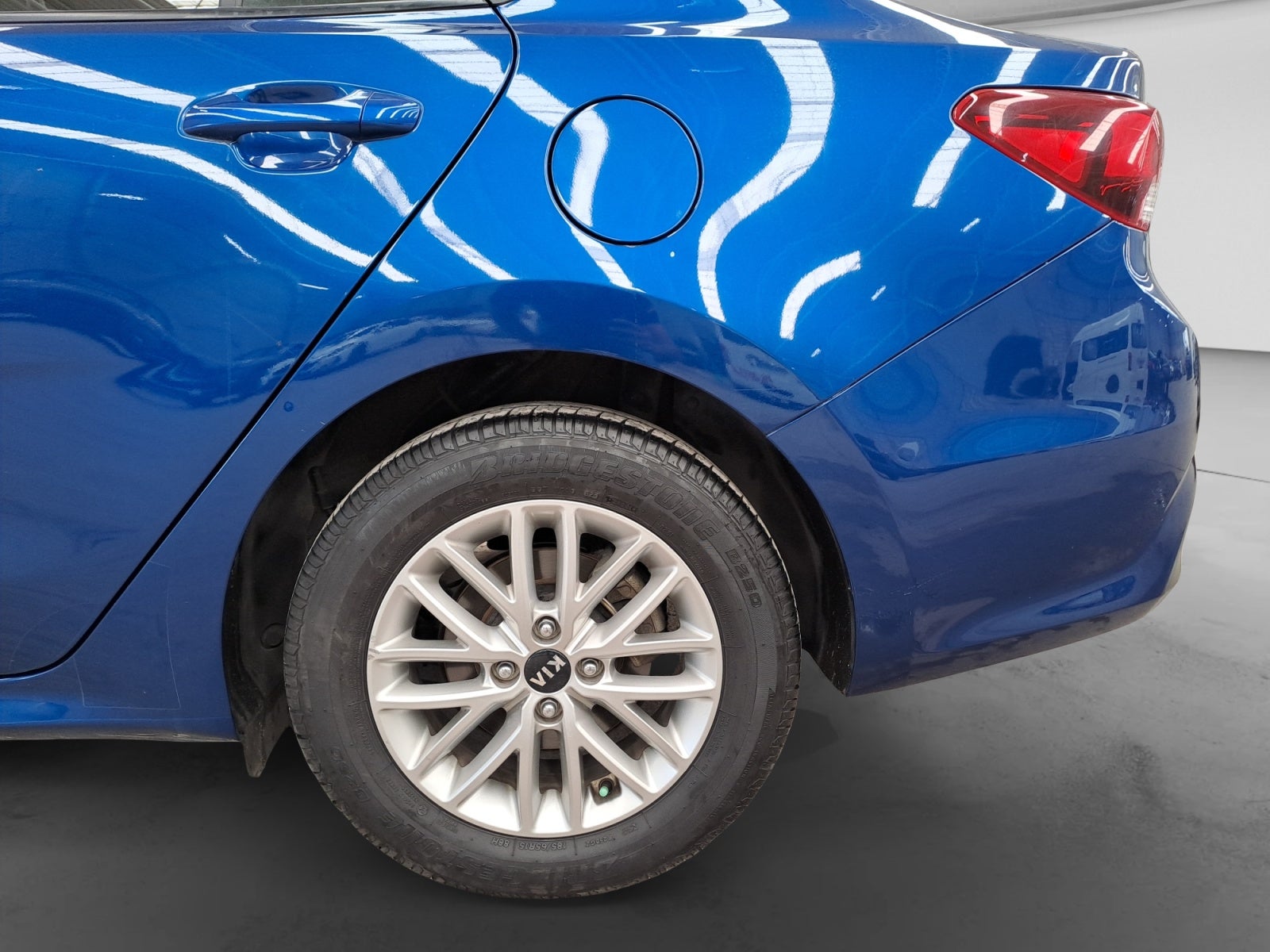 2020 Kia RIO SEDÁN LX TA