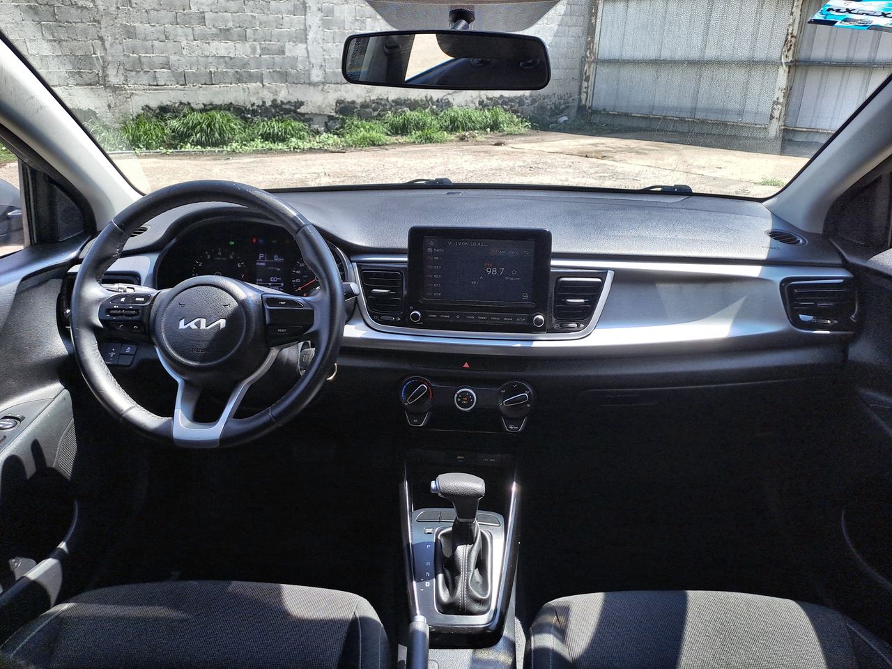 2022 Kia RIO LX TM
