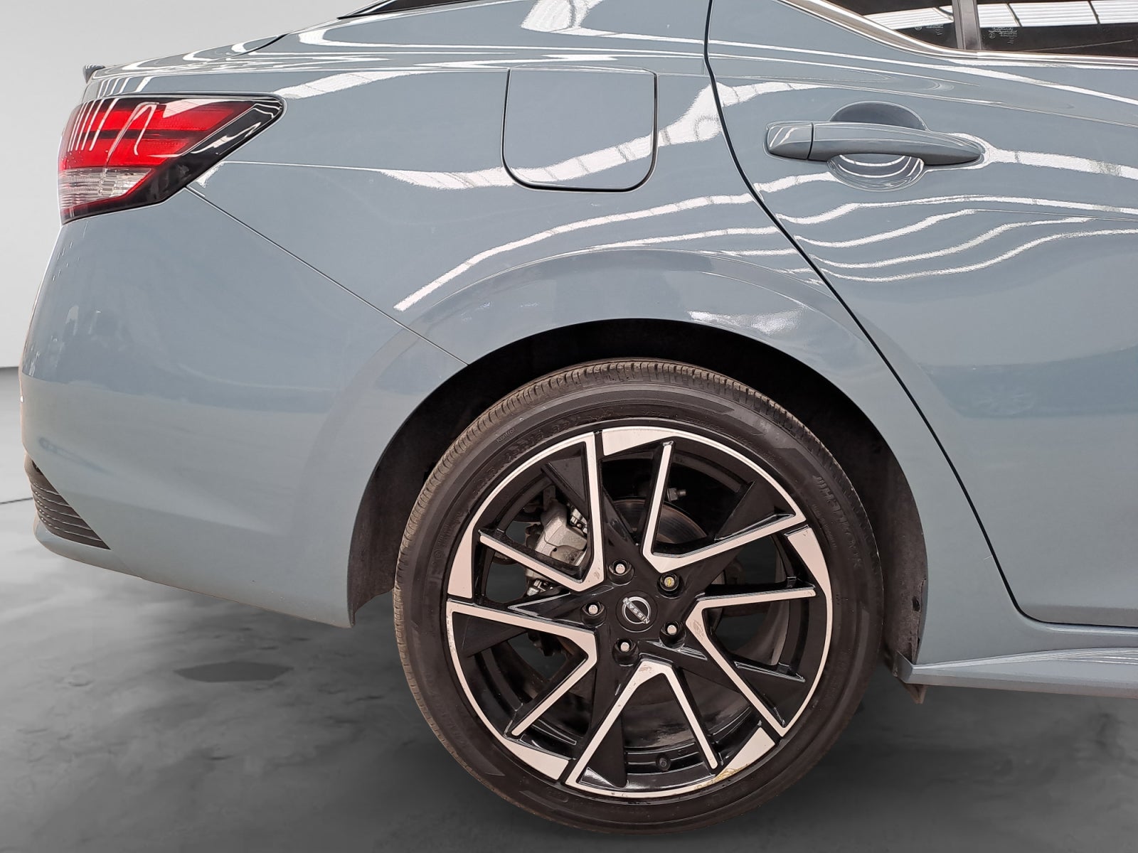 2025 Nissan SENTRA SR PLATINUM BITONO CVT 25