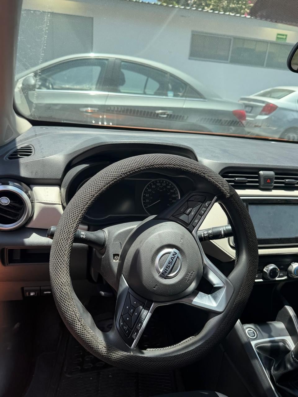 2021 Nissan VERSA ADVANCE MT 21