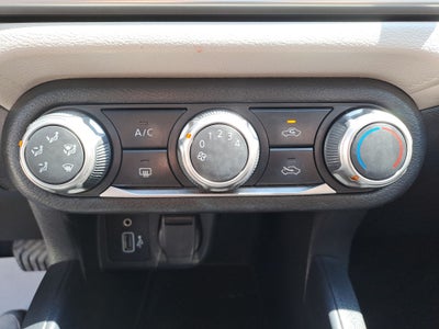 2022 Nissan VERSA ADVANCE CVT 22