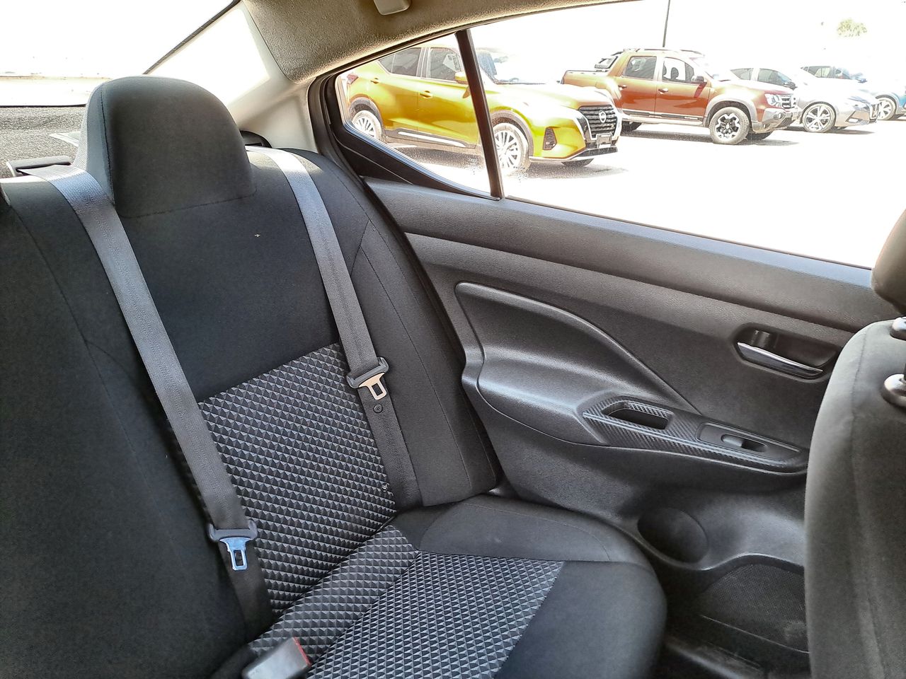 2021 Nissan VERSA SENSE MT 21