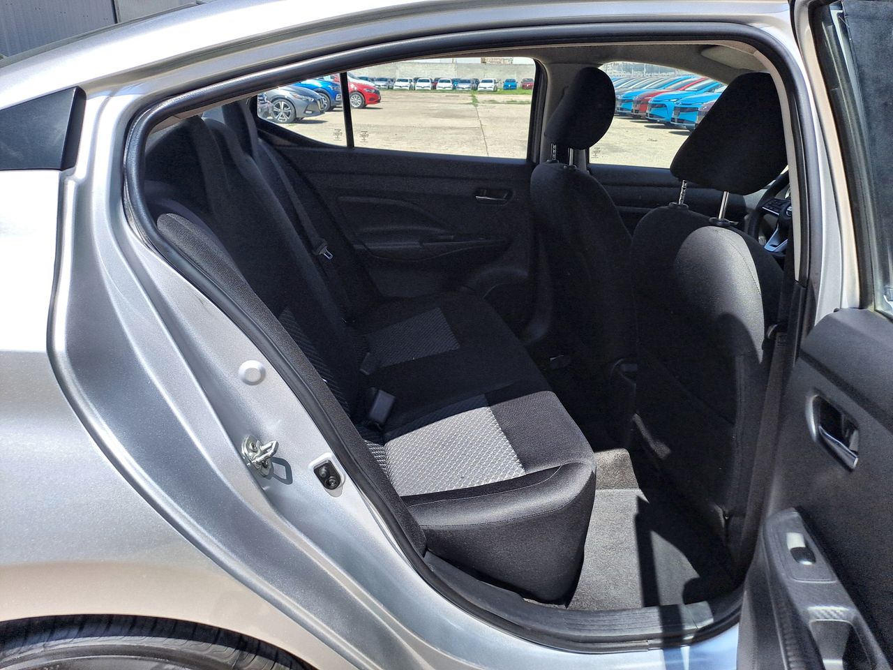 2021 Nissan VERSA SENSE MT 21