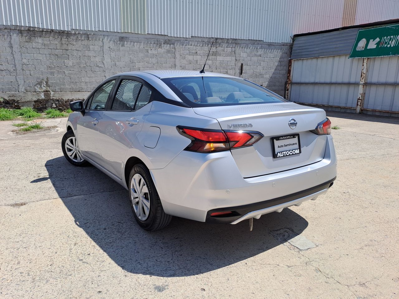 2021 Nissan VERSA SENSE MT 21