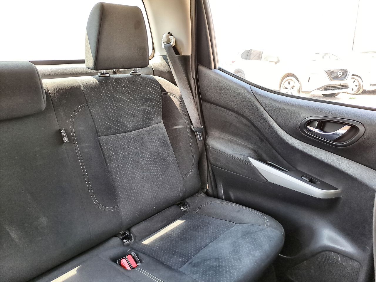 2020 Nissan FRONTIER LE TM AC