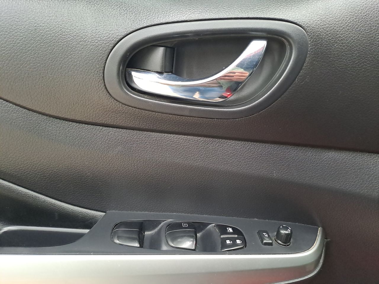 2021 Nissan FRONTIER PLATINUM LE TA 21