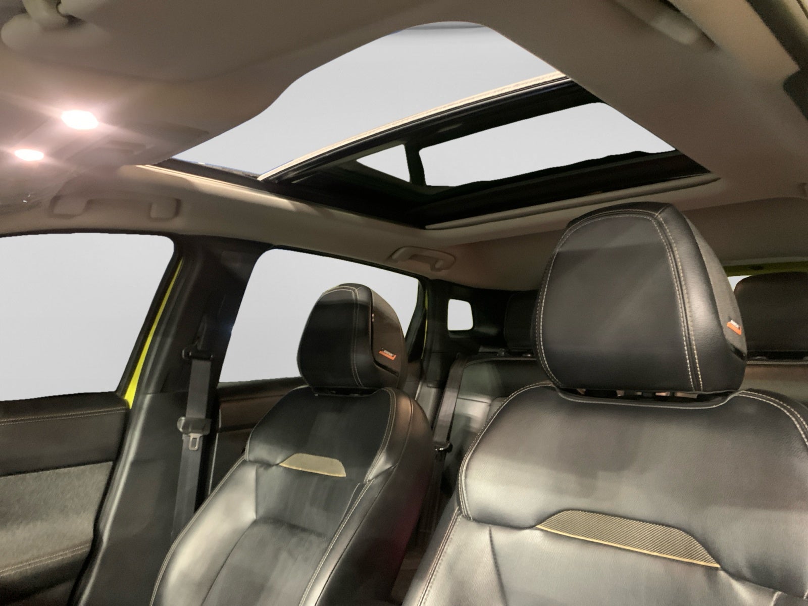 2025 Nissan KICKS PLATINUM CVT 25