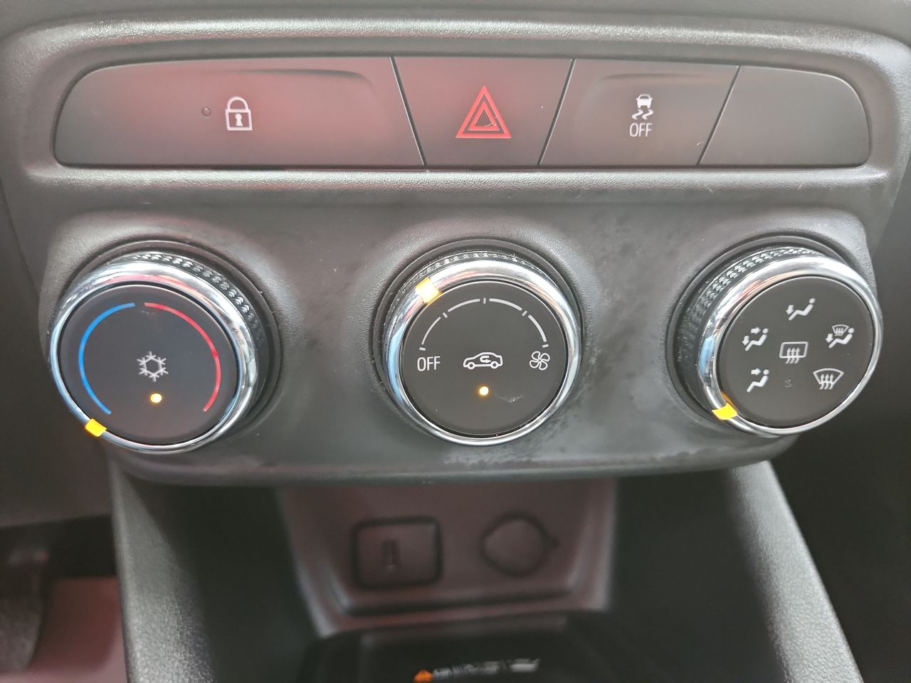 2023 Chevrolet TRACKER LT G