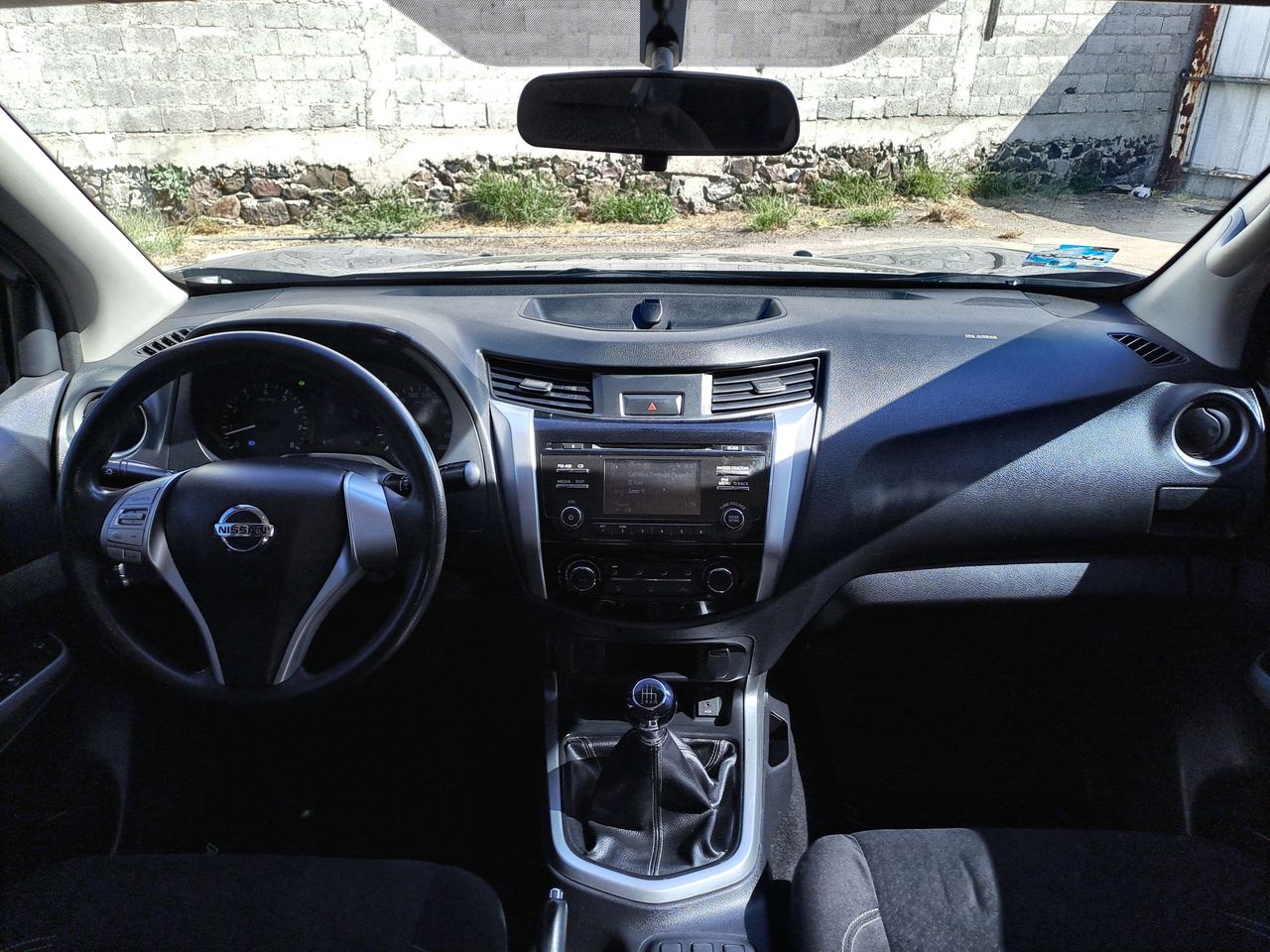 2020 Nissan FRONTIER LE TM AC