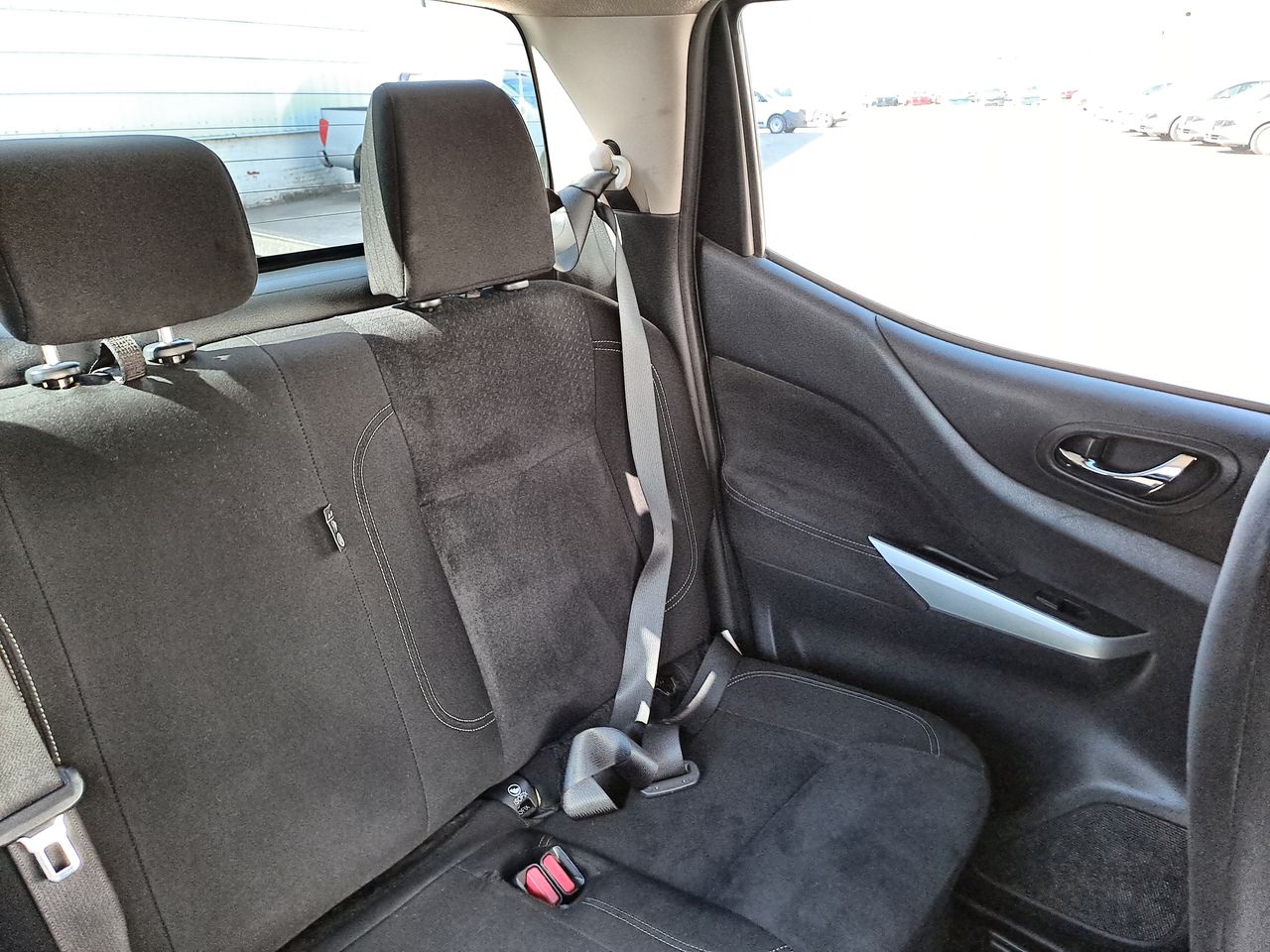 2020 Nissan FRONTIER LE TM AC