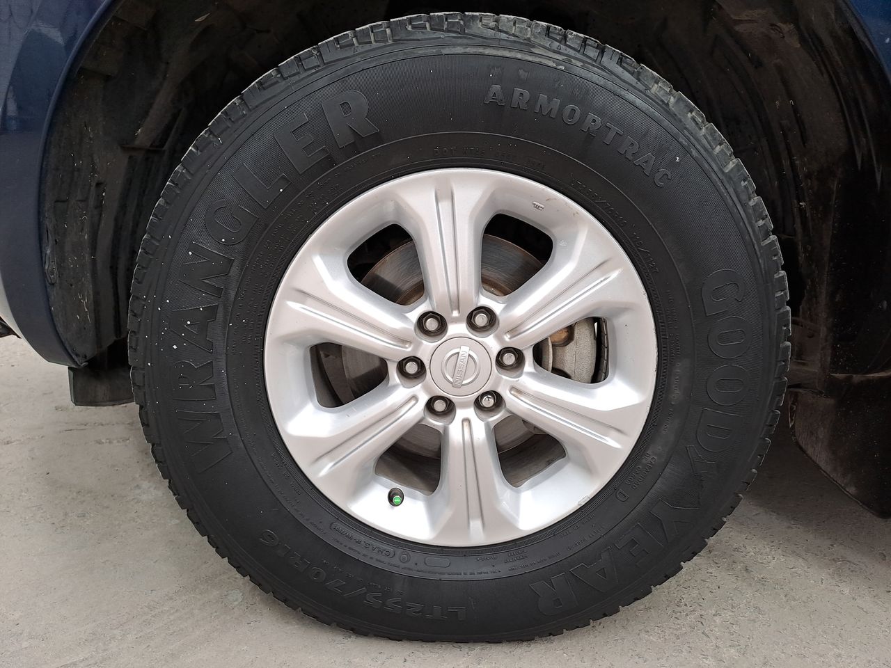 2020 Nissan FRONTIER LE TM AC