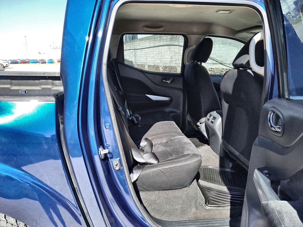 2020 Nissan FRONTIER LE TM AC