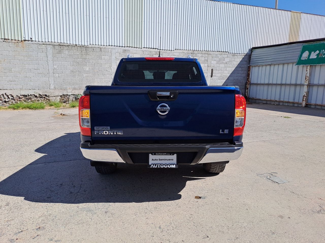 2020 Nissan FRONTIER LE TM AC