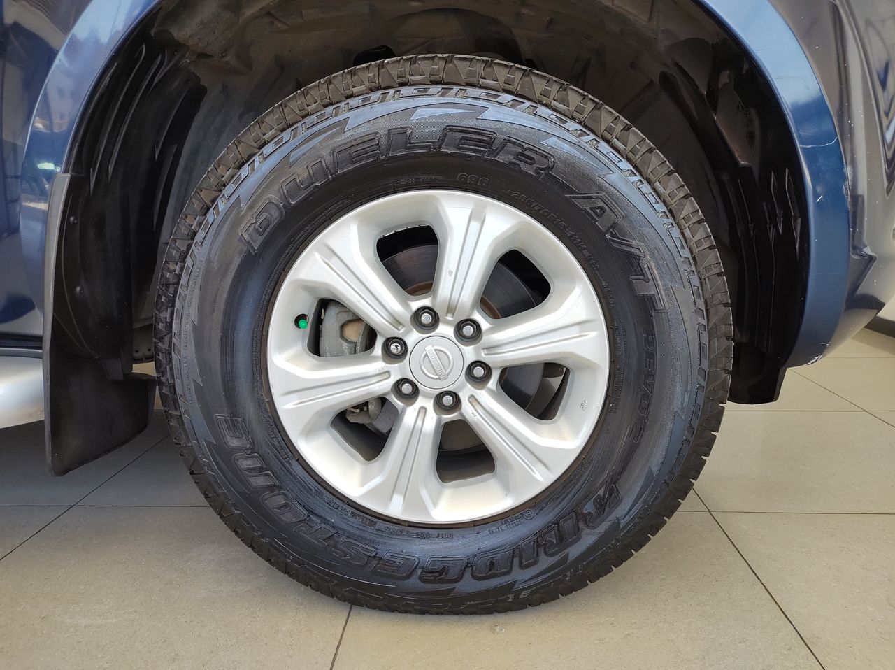 2020 Nissan NP300 FRONTIER LE TM AC