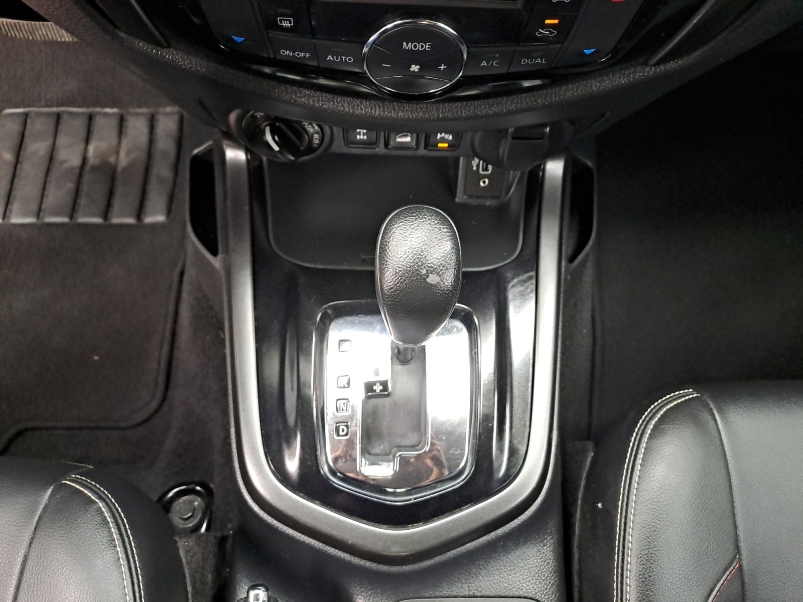 2024 Nissan FRONTIER FRONTIER PRO-4X 4X4 TA 24