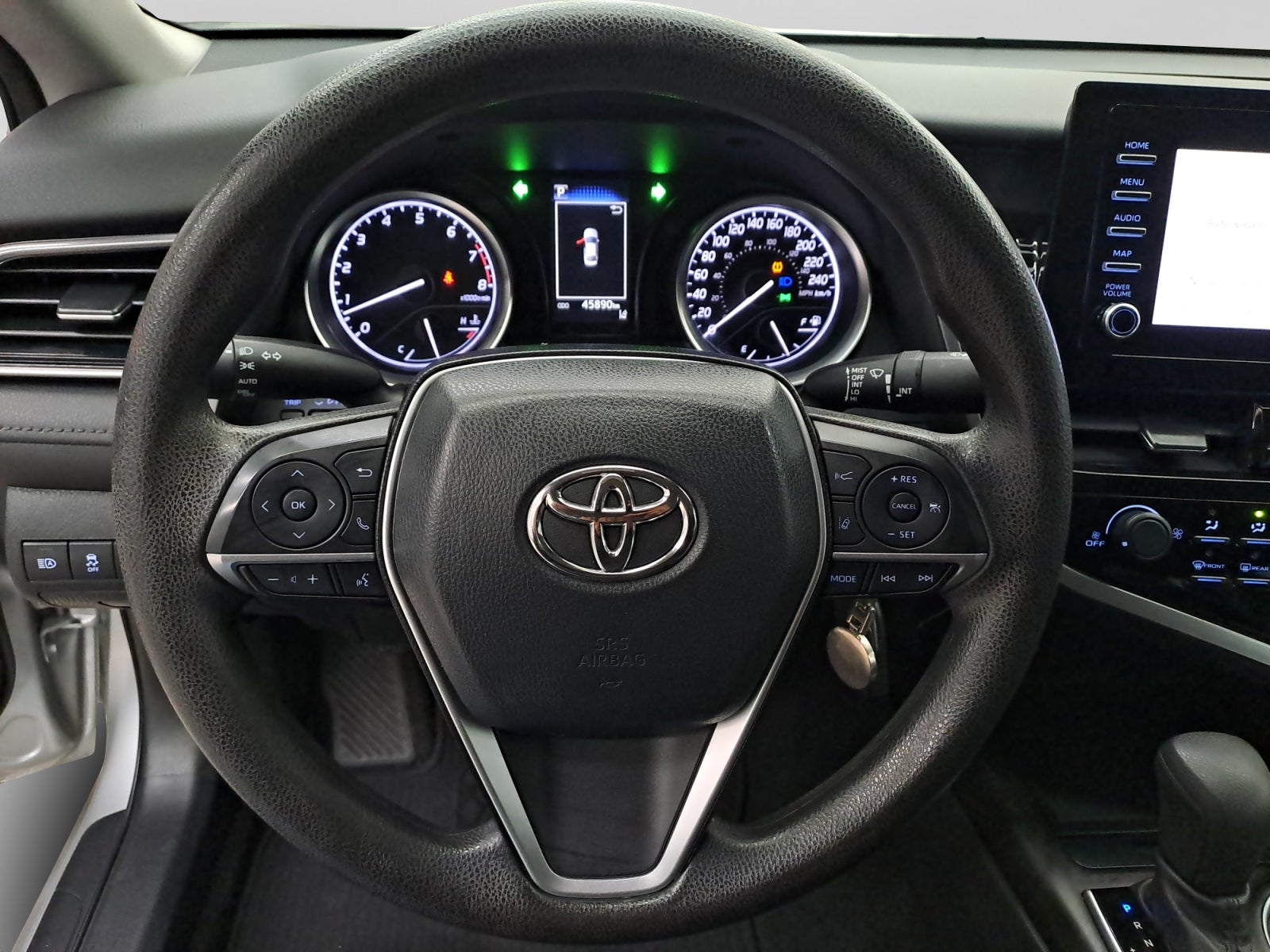 2022 Toyota CAMRY LE