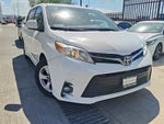 2018 Toyota SIENNA LE