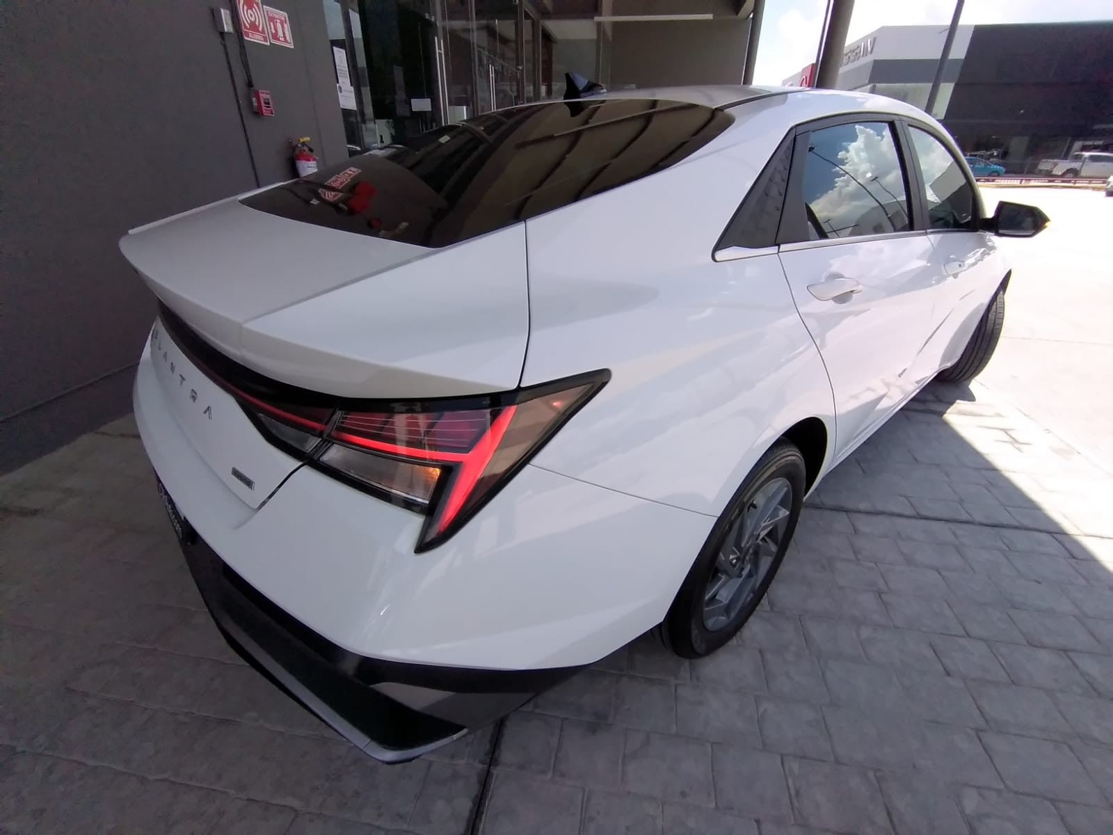 2025 Hyundai ELANTRA GLS PREMIUM DCT HEV