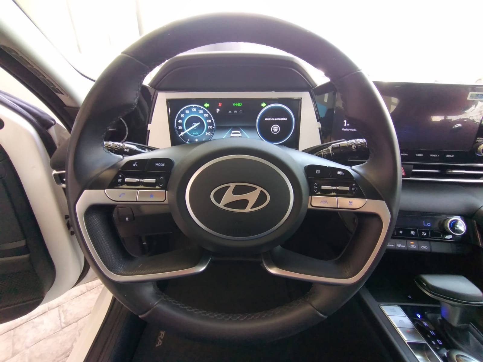 2025 Hyundai ELANTRA GLS PREMIUM DCT HEV