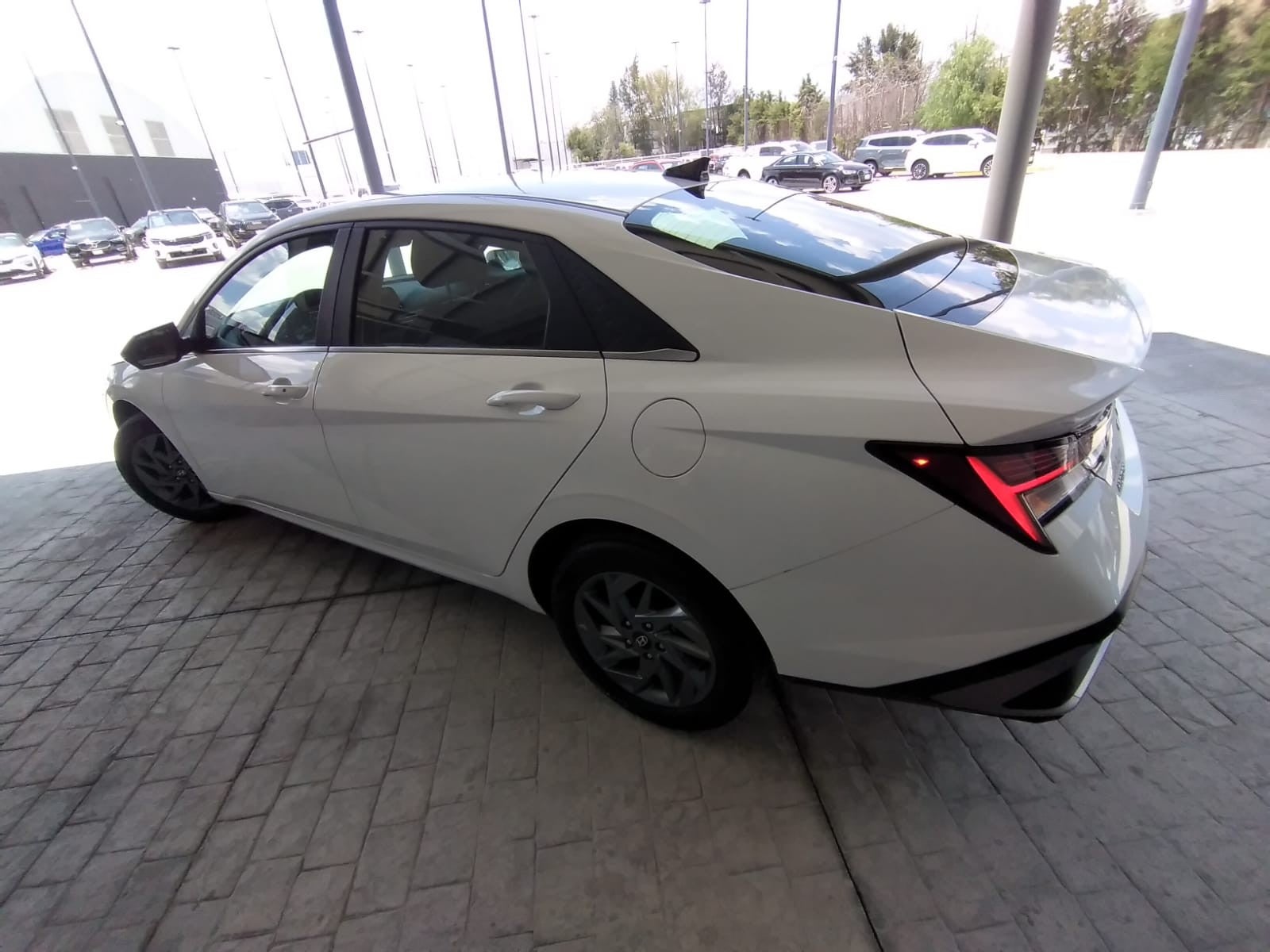 2025 Hyundai ELANTRA GLS PREMIUM DCT HEV