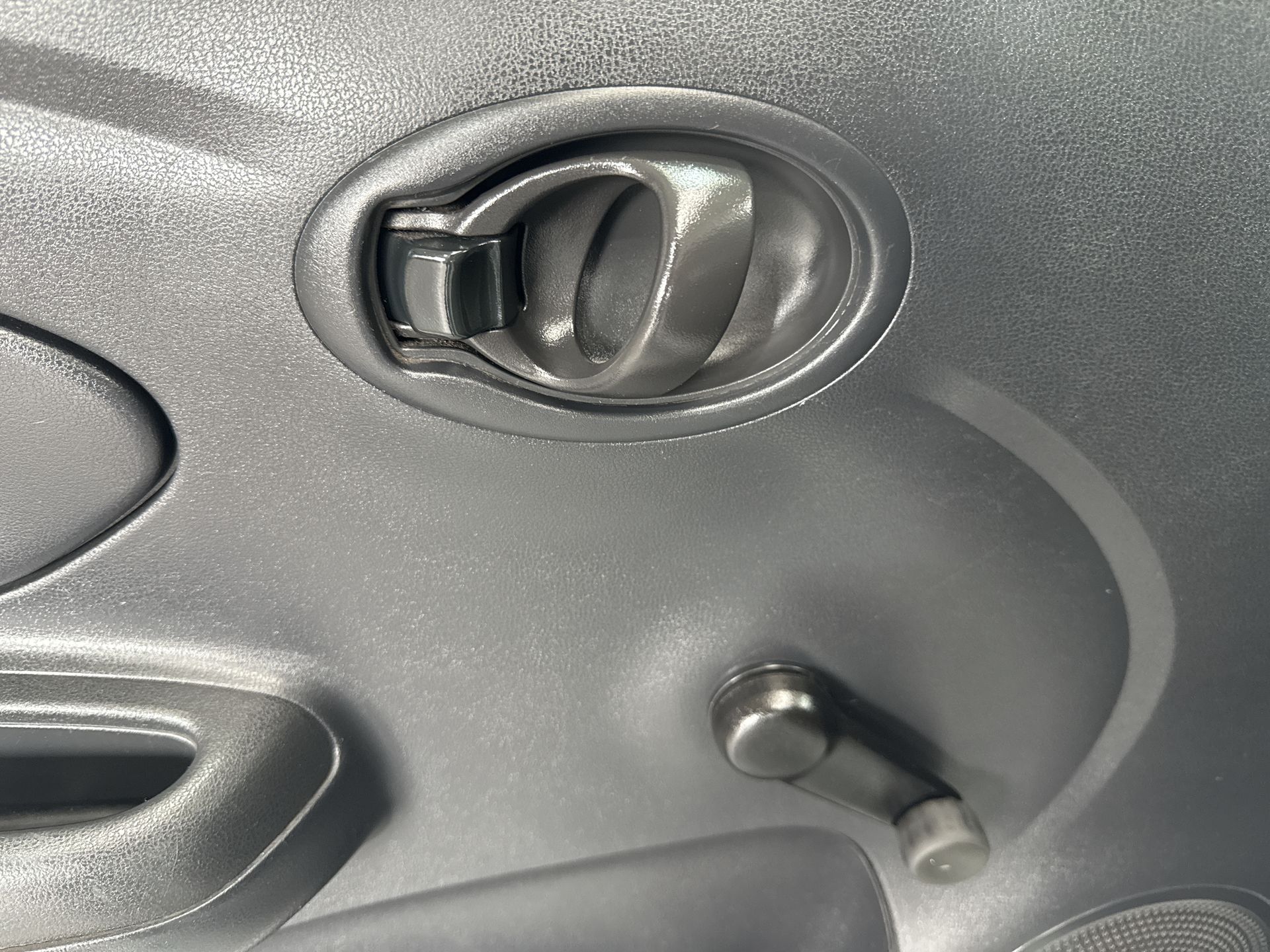 2020 Nissan VERSA MT AC 1.6L