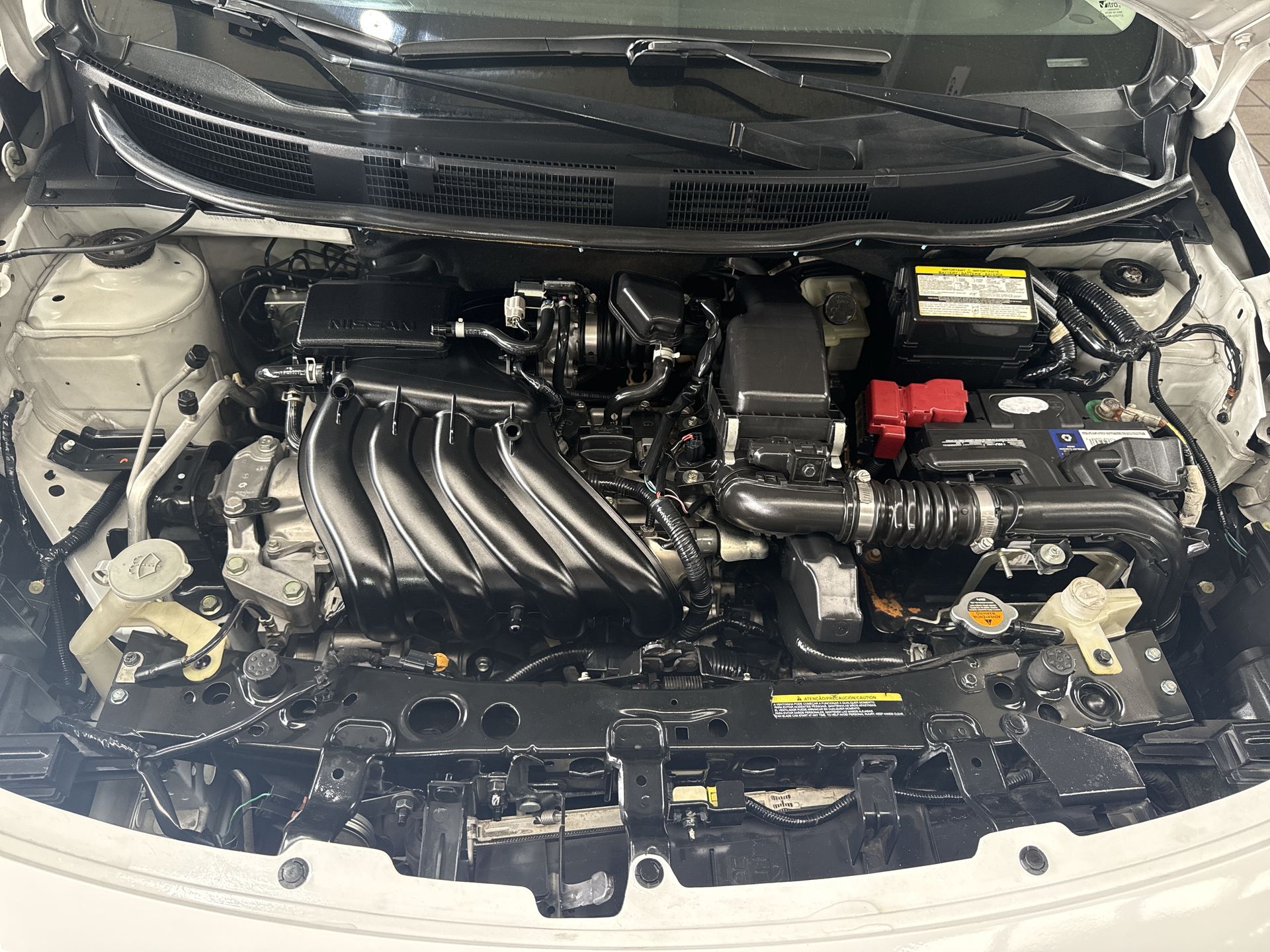 2020 Nissan VERSA MT AC 1.6L
