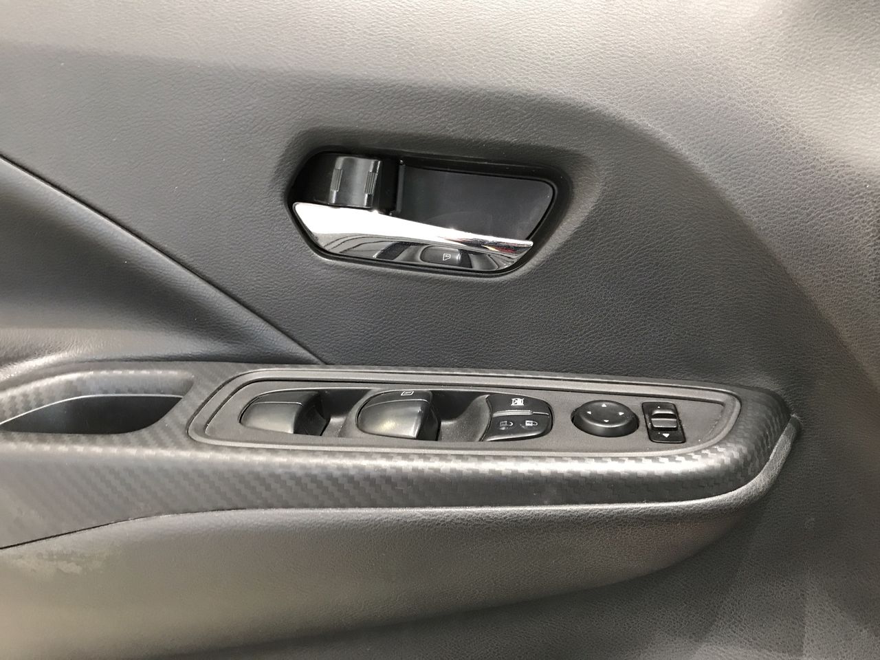 2020 Nissan VERSA ADVANCE CVT