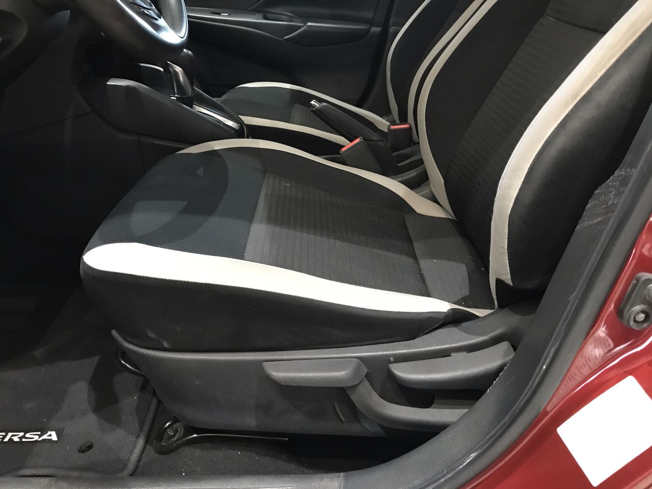 2020 Nissan VERSA ADVANCE CVT