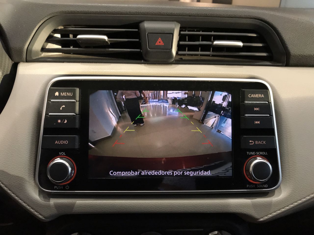 2020 Nissan VERSA ADVANCE CVT