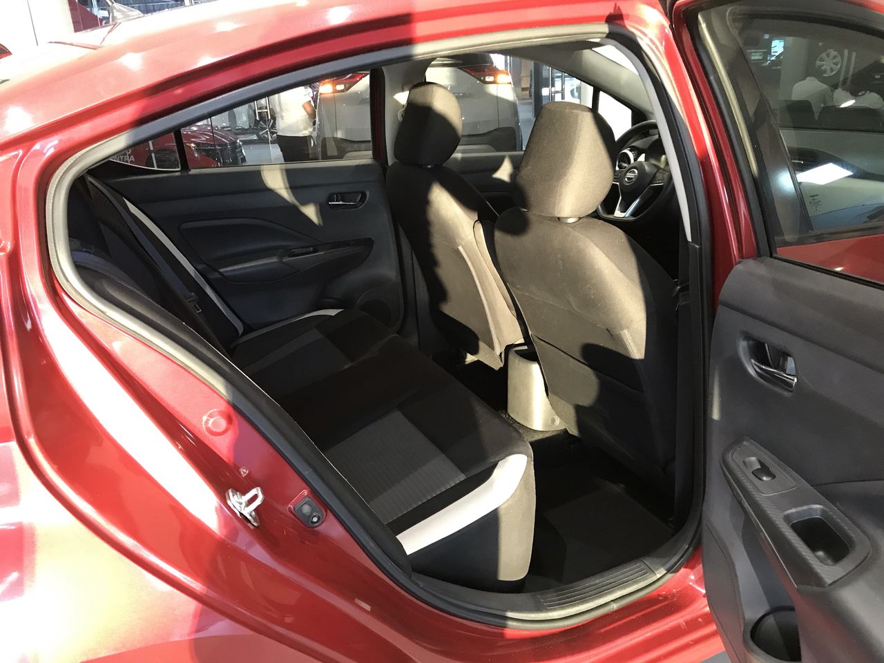 2020 Nissan VERSA ADVANCE CVT