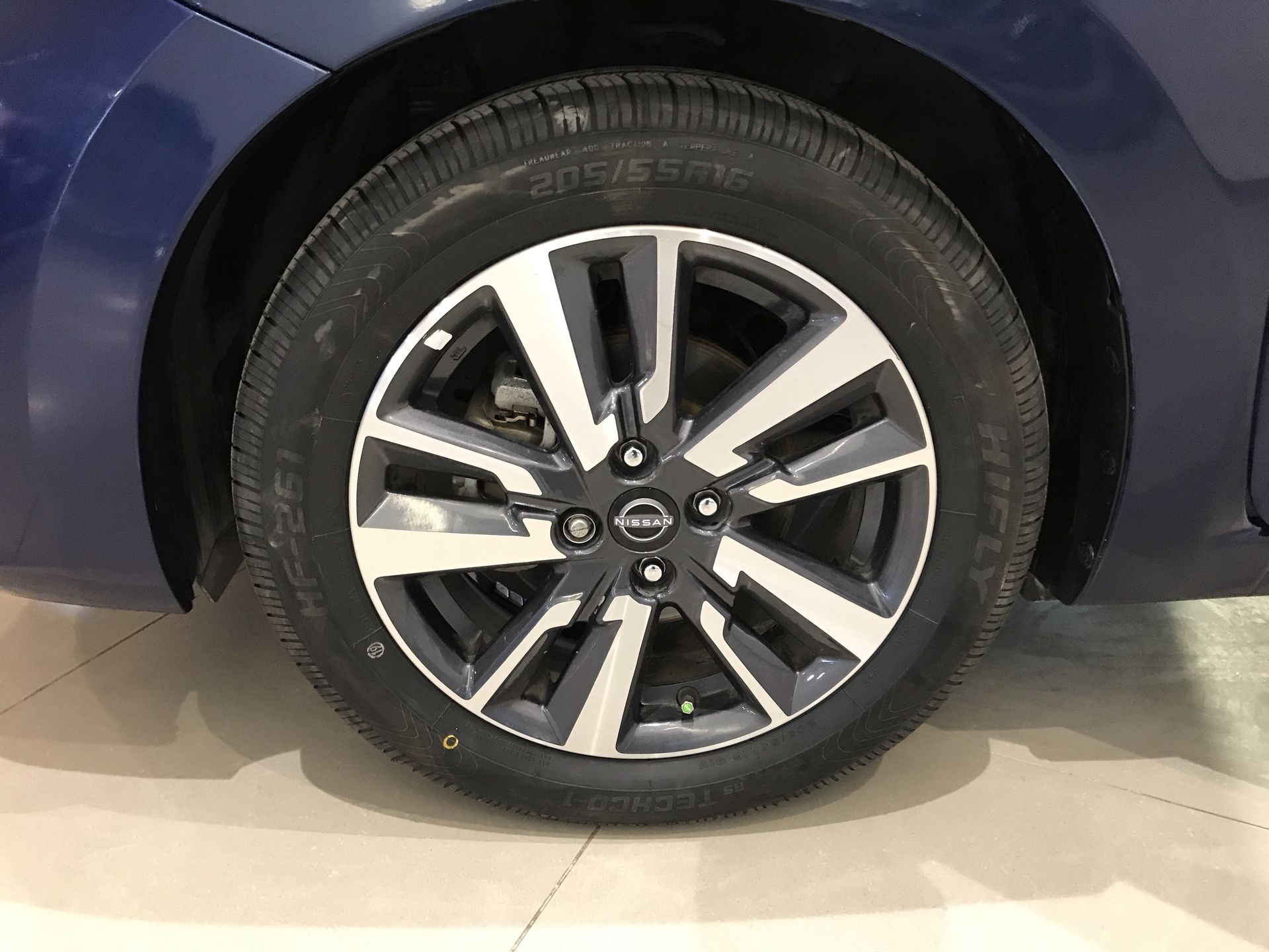 2023 Nissan VERSA VERSA ADVANCE MT