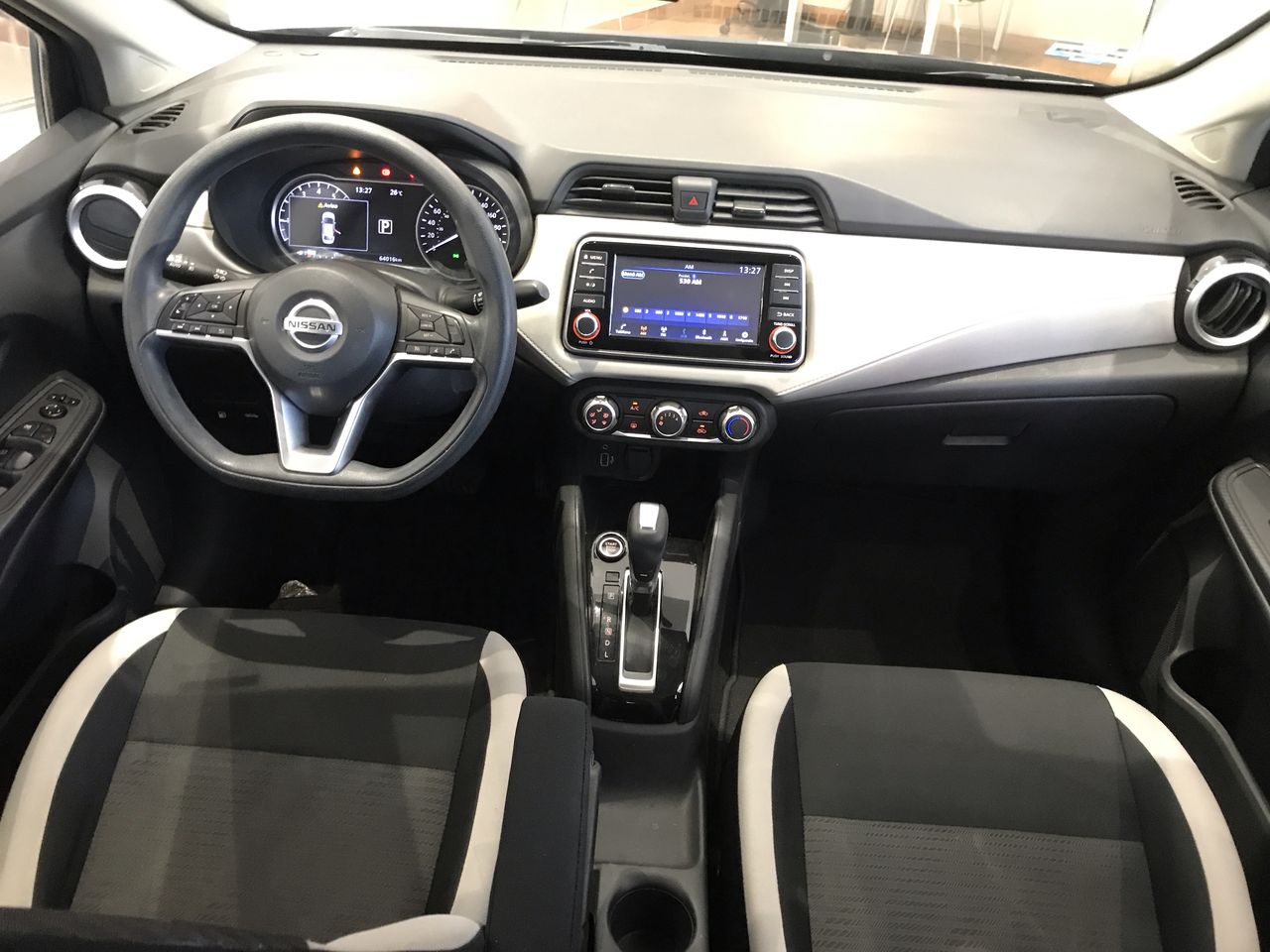 2021 Nissan VERSA ADVANCE CVT 21