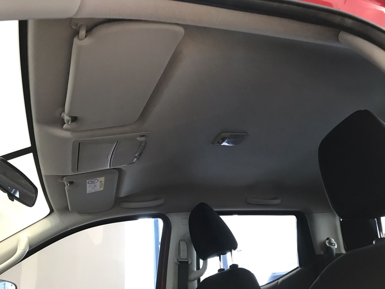 2020 Nissan NP300 DOBLE CABINA DOBLE CABINA SE TM AC PAQ SEG 6VEL