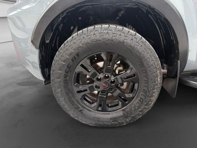 2022 Nissan FRONTIER PRO-4X 4X4 TA 22
