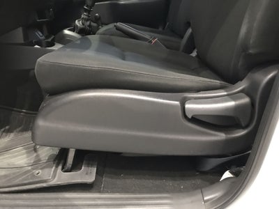 2024 Nissan NP300 NP300 CHASIS TM AC 24
