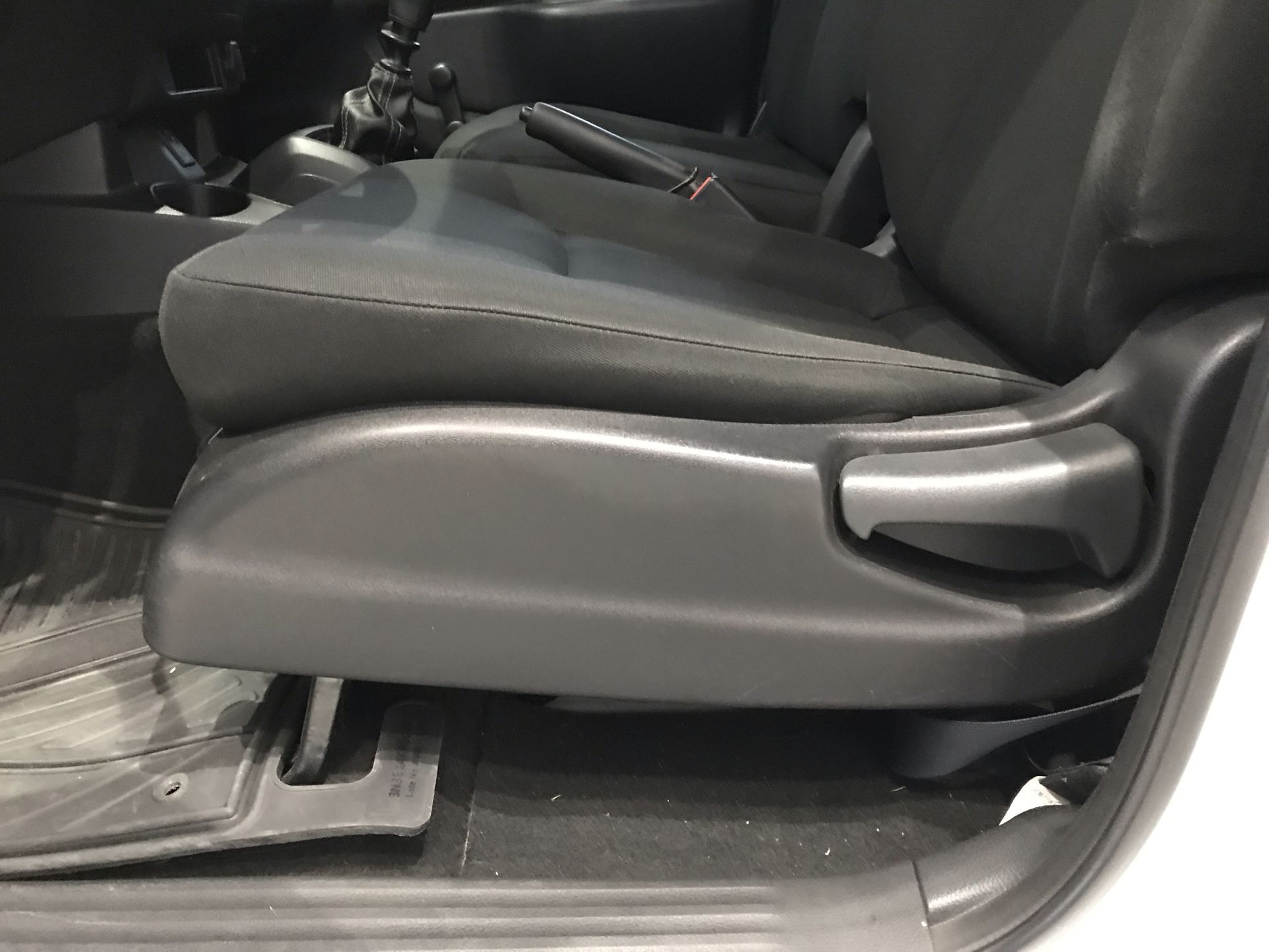 2024 Nissan NP300 NP300 CHASIS TM AC 24