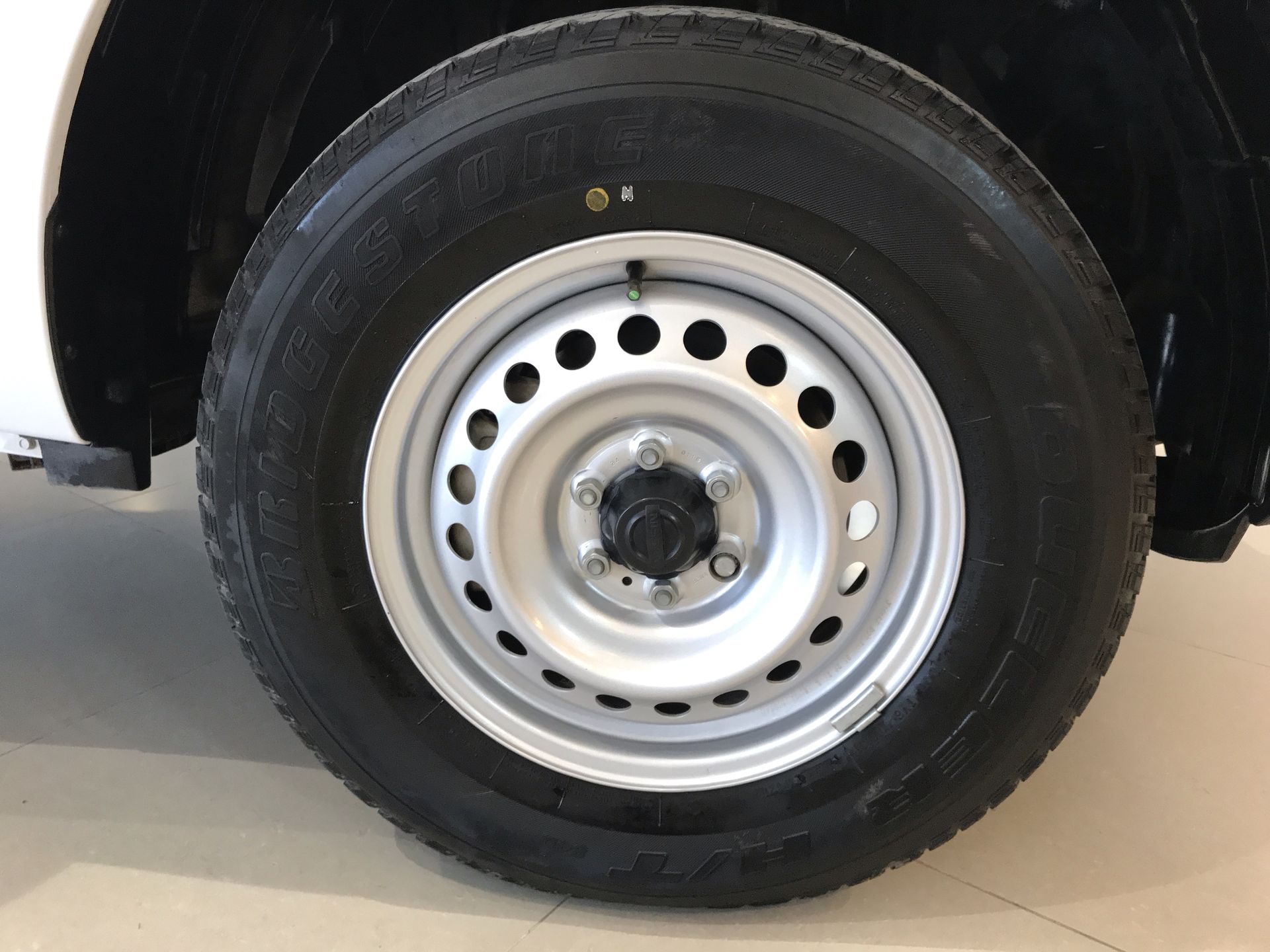 2024 Nissan NP300 NP300 CHASIS TM AC 24